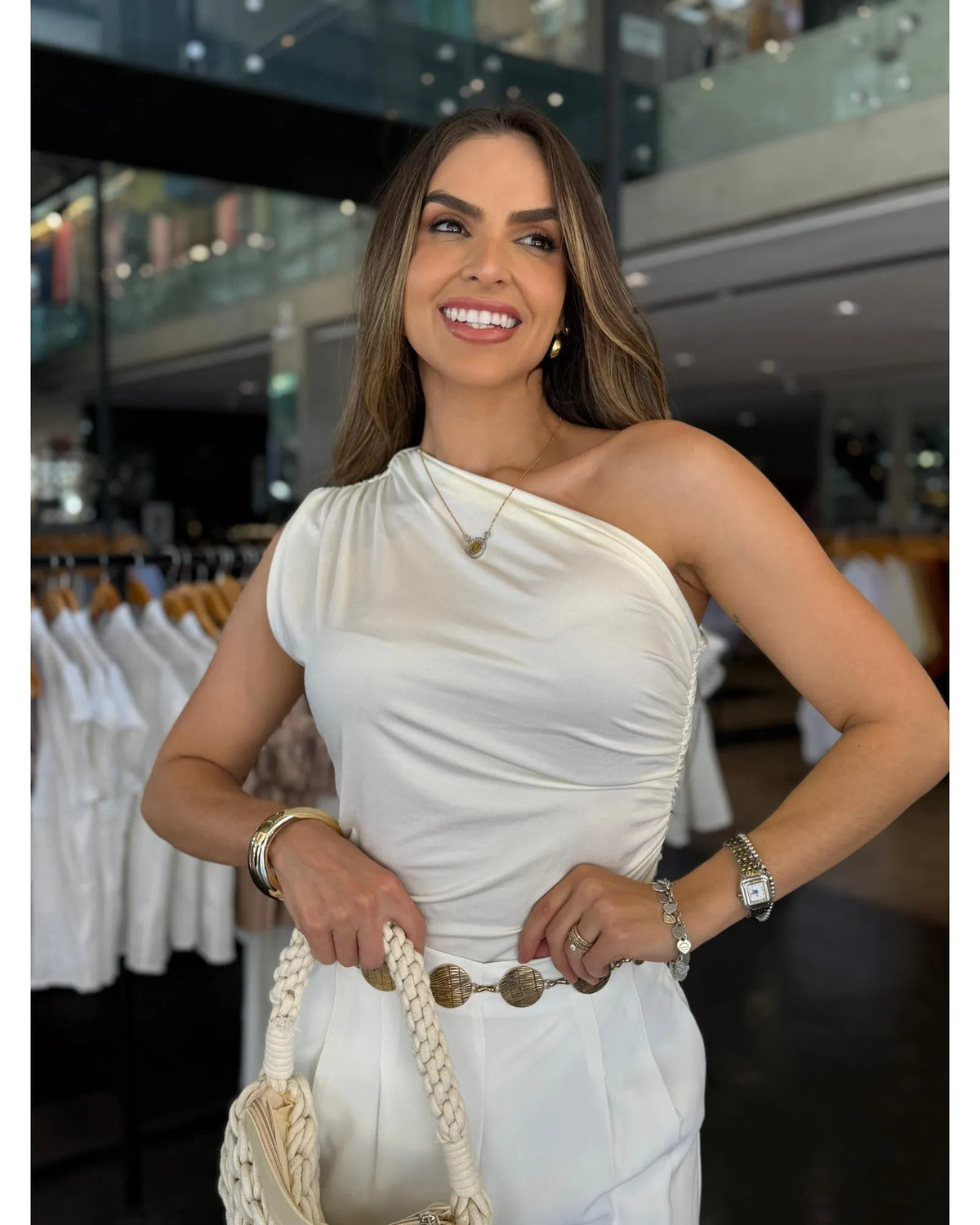 Blusa Assimétrica Fashion