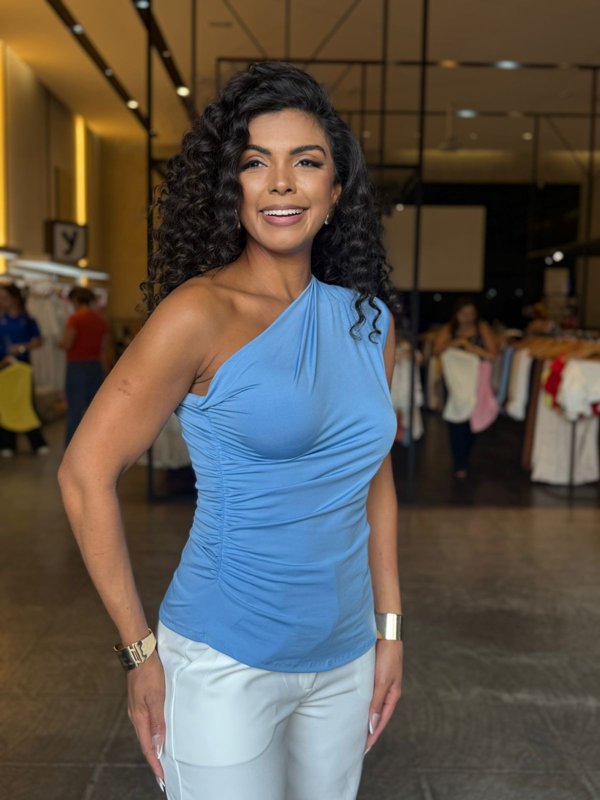Blusa Assimétrica Fashion