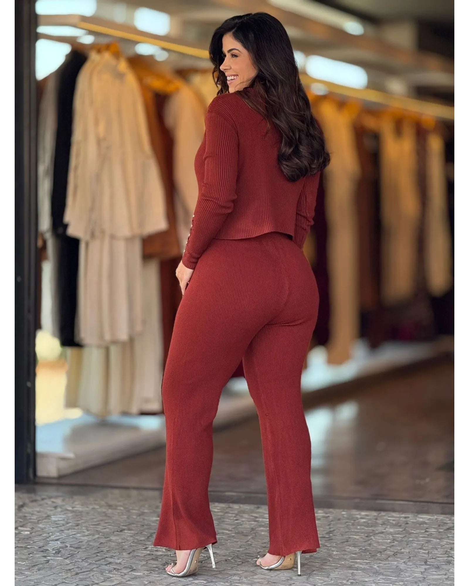 987326f0-903f-4ce5-8594-295ed2bd9ce9_1600x2000_fill_ffffff