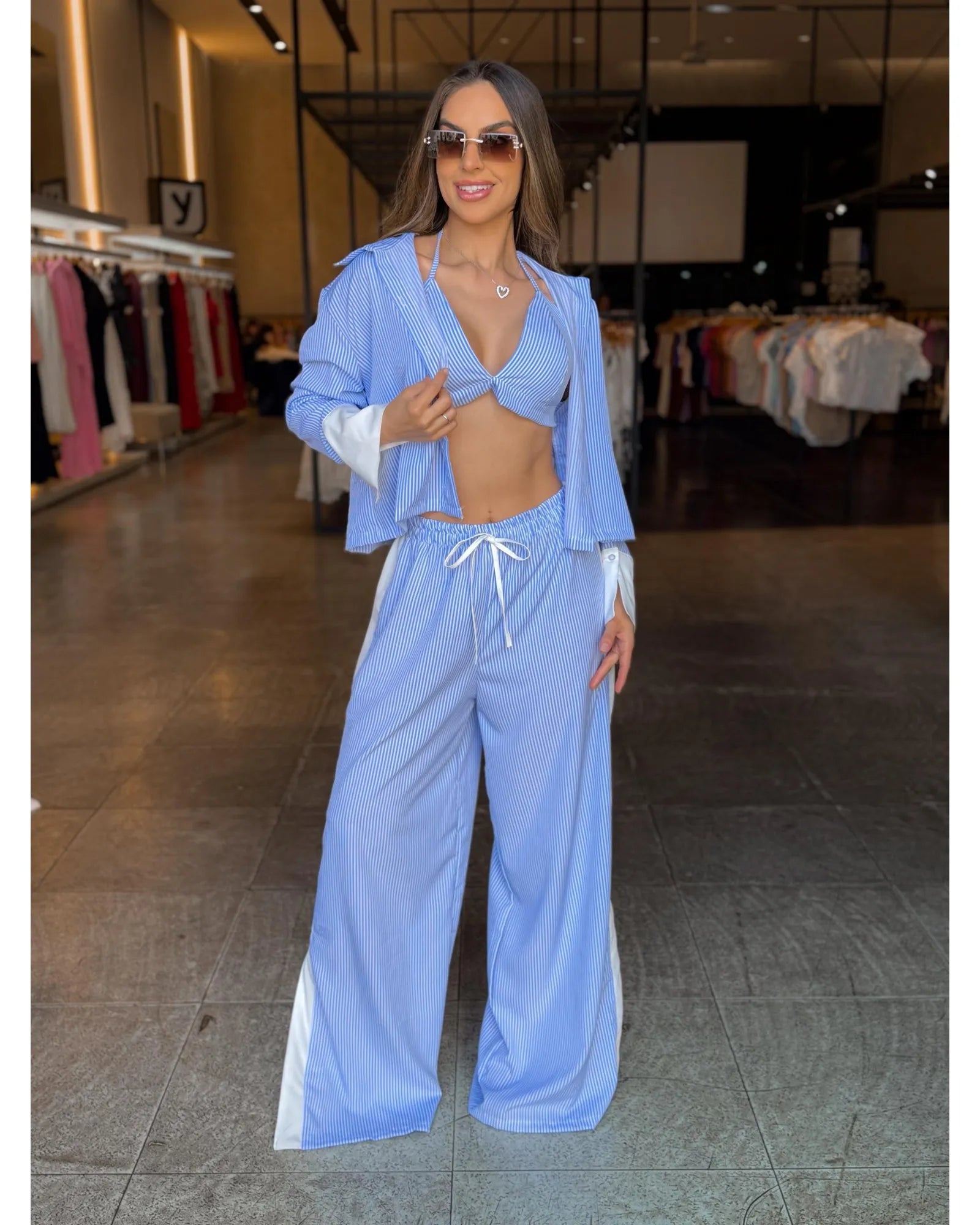 b212c95b-962a-40a5-9a84-0d5738d3d427_1600x2000_fill_ffffff_4f145ed7-687b-498c-a96f-fd8606b553bf