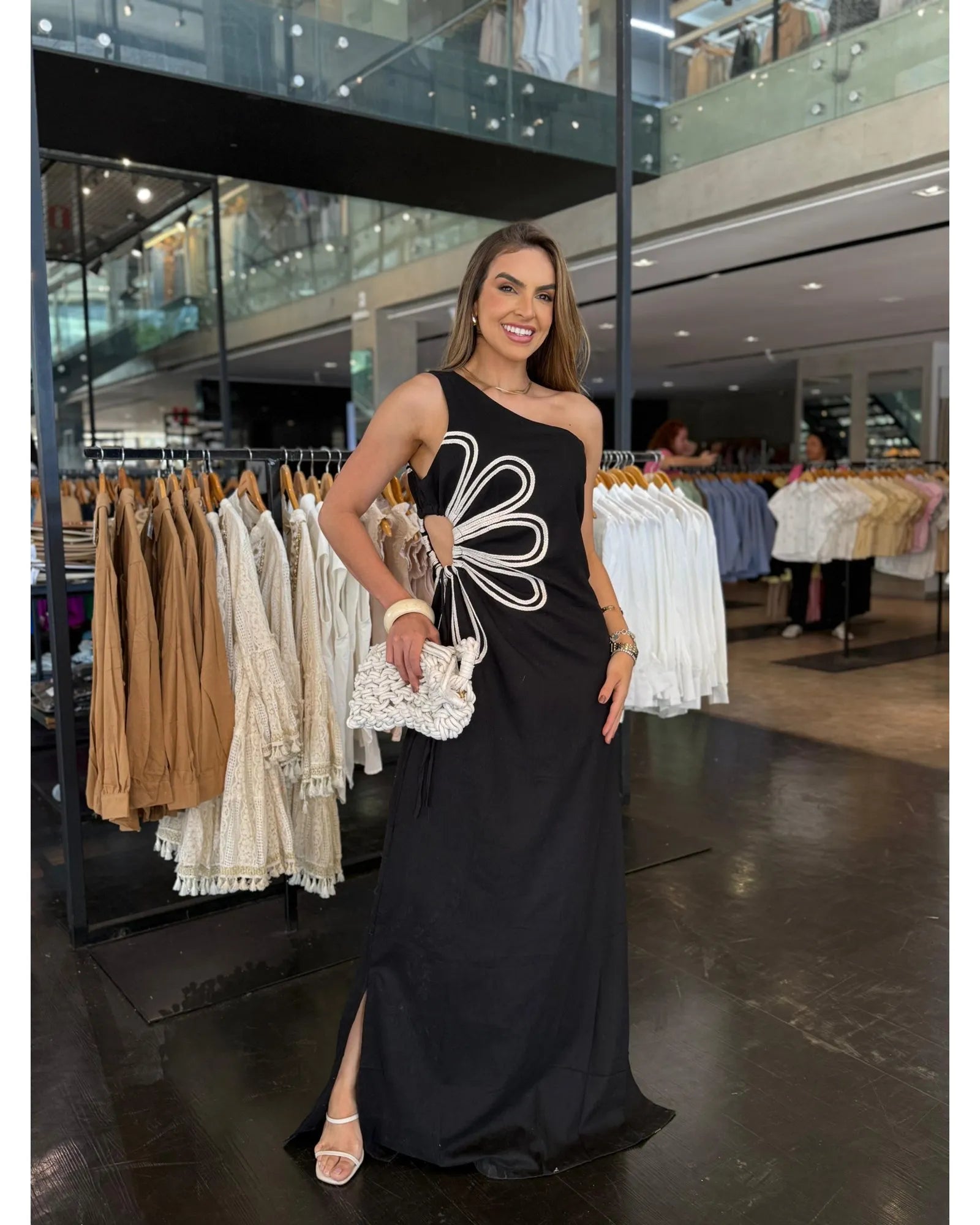 ce1ecd53-5ebc-43c6-bfe4-058727f7d4a0_1600x2000_fill_ffffff